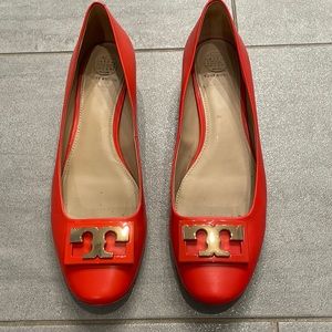 Red Tory Burch shoes. Size 9.5